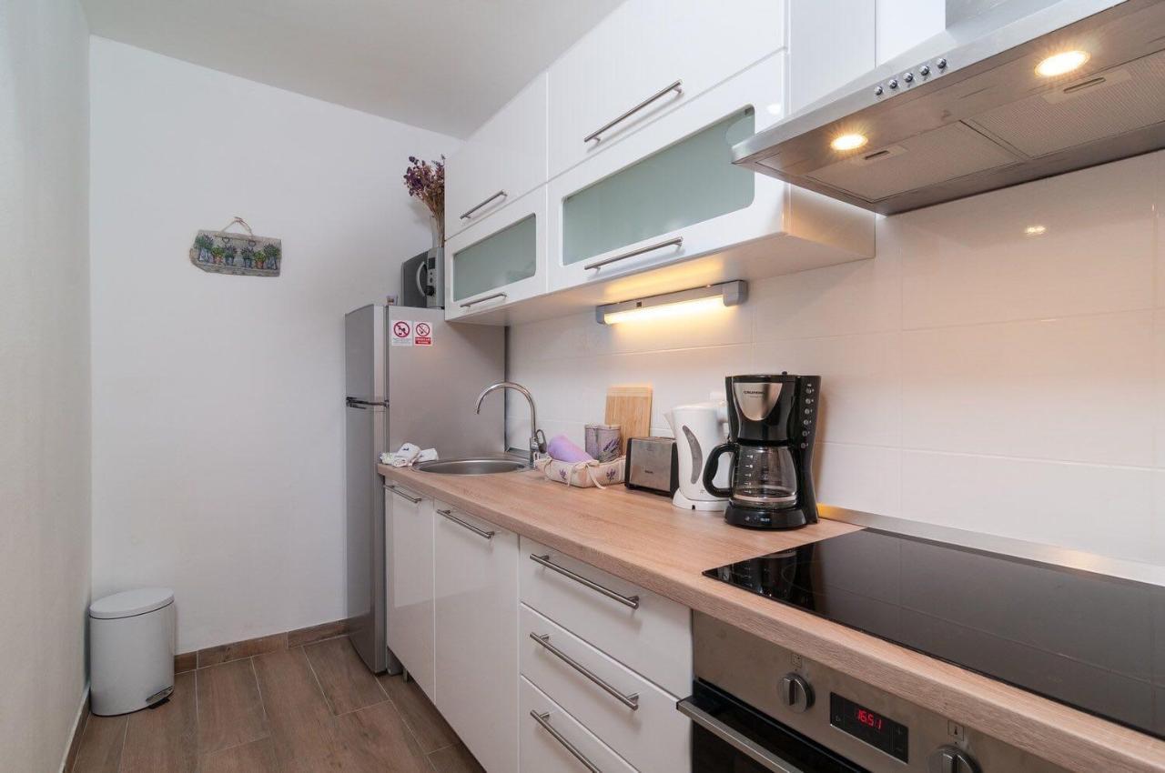 Triumph Apartment สปลิท ภายนอก รูปภาพ